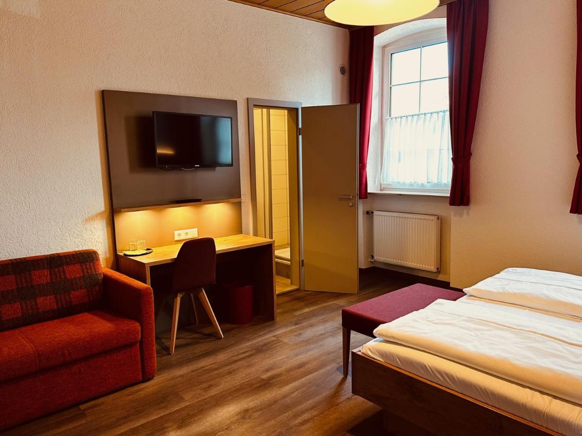 Hotel Und Wirtshaus Loewen Rielasingen-Worblingen Esterno foto