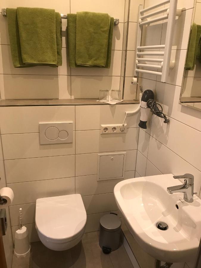 Hotel Und Wirtshaus Loewen Rielasingen-Worblingen Esterno foto